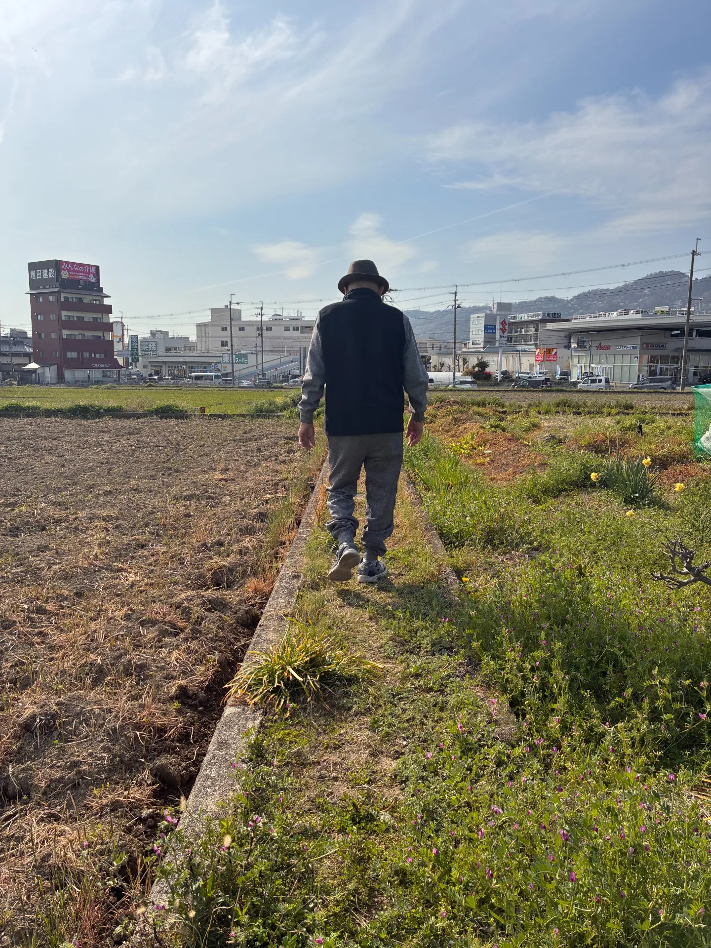 春の屋外歩行へ
